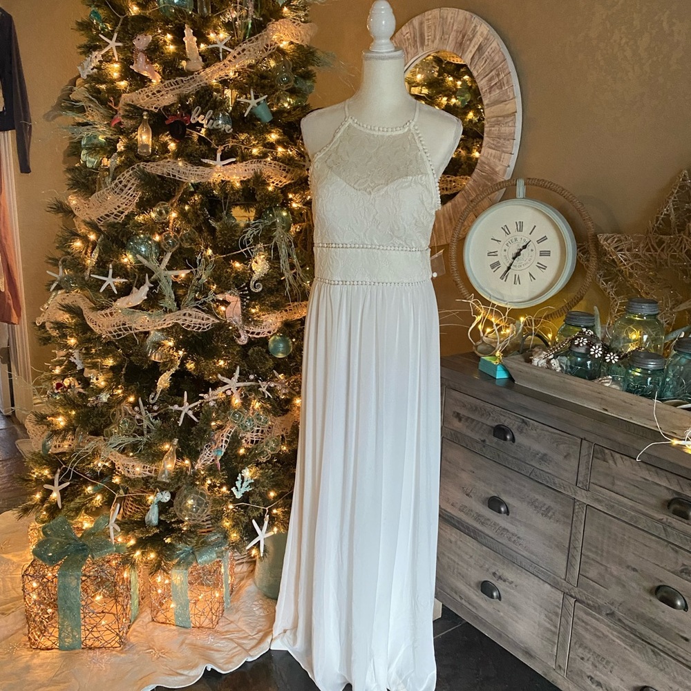 SUMMER BRIDAL GOWN NWT